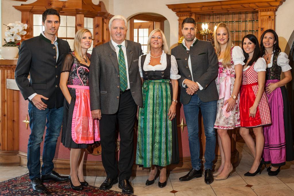 Hotel Gasthof Bruecke Mayrhofen Bagian luar foto