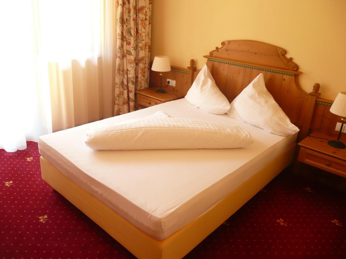 Hotel Gasthof Bruecke Mayrhofen Bagian luar foto