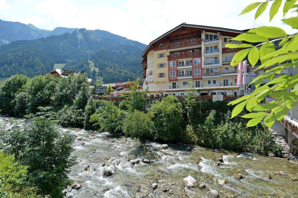 Hotel Gasthof Bruecke Mayrhofen Bagian luar foto