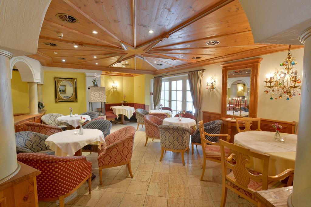 Hotel Gasthof Bruecke Mayrhofen Bagian luar foto